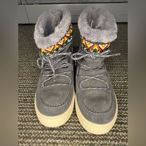 Toms Alpine Suede Boots